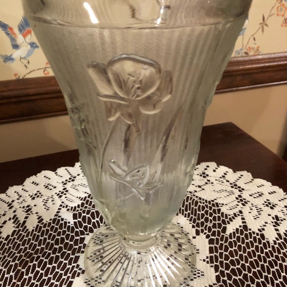Vintage Jeannette Depression Glass Vase Iris - Picture 3 of 6